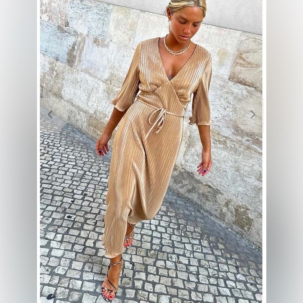 Never Fully Dressed Gold Plisse Dress Size Small NWT